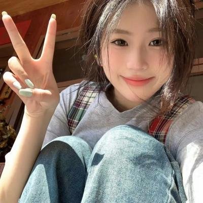 罗炜茜